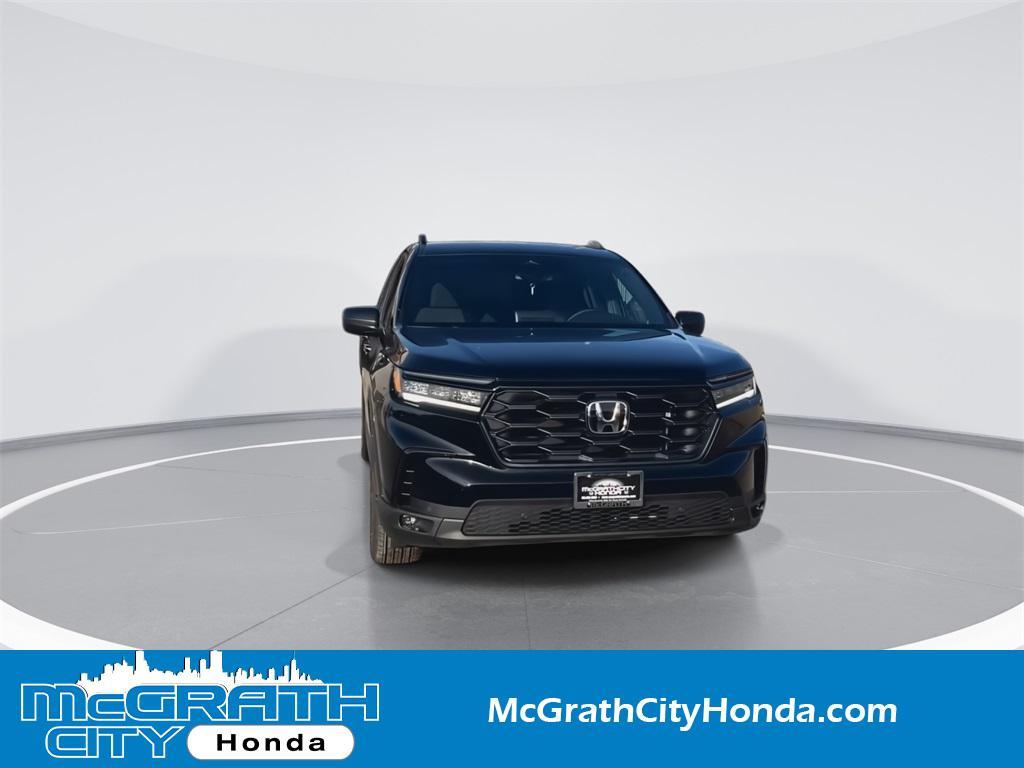 new 2025 Honda Pilot car, priced at $42,795