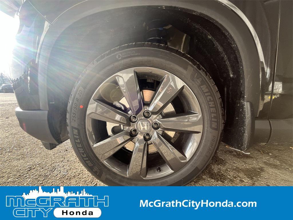 new 2025 Honda Pilot car, priced at $42,795