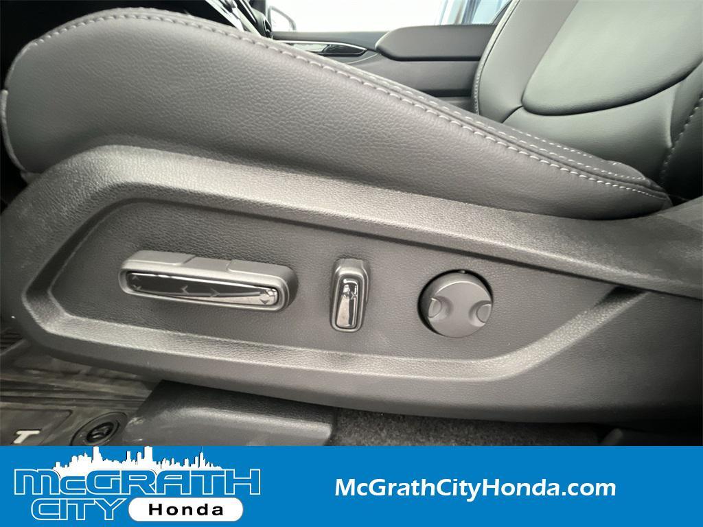 new 2025 Honda Pilot car, priced at $50,095
