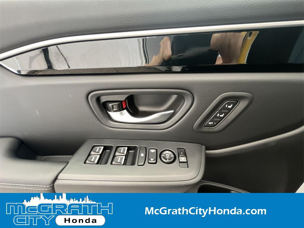 new 2025 Honda Pilot car, priced at $50,095