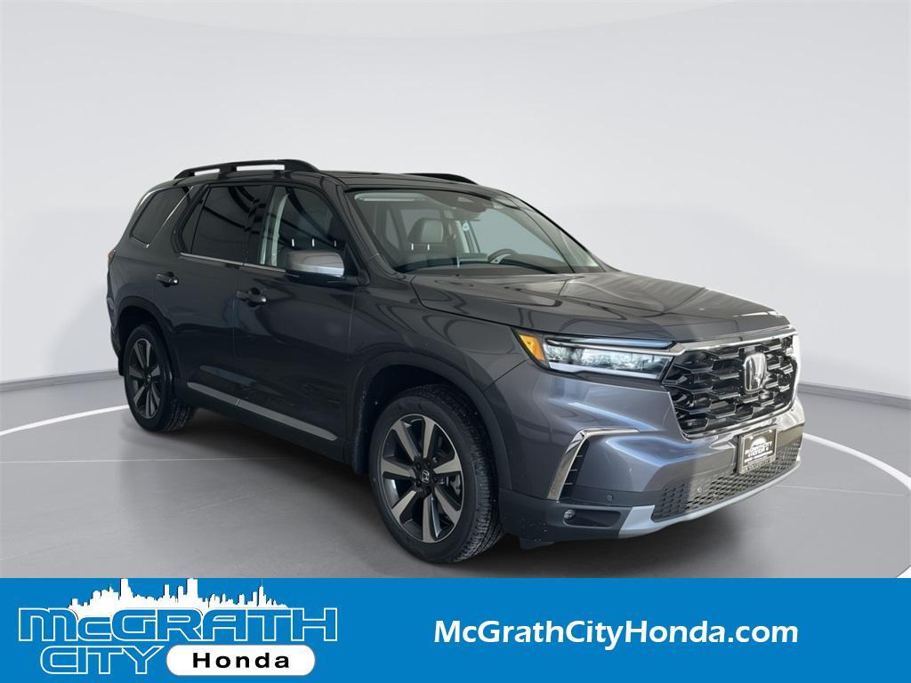 new 2025 Honda Pilot car, priced at $50,095