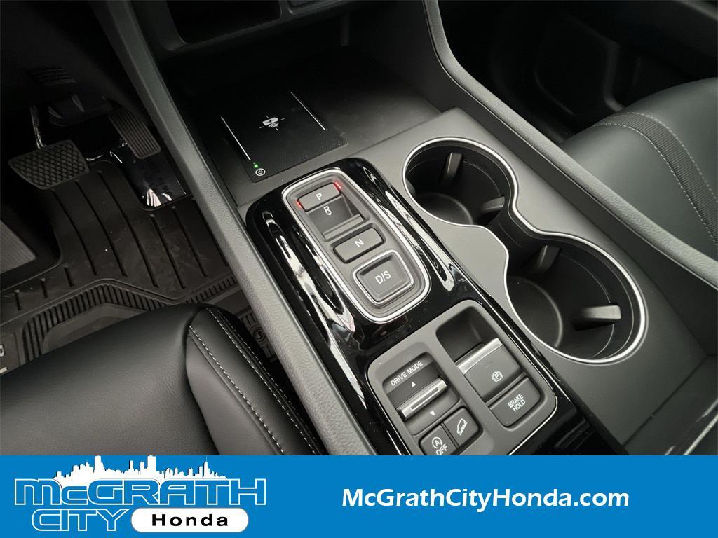 new 2025 Honda Pilot car, priced at $50,095
