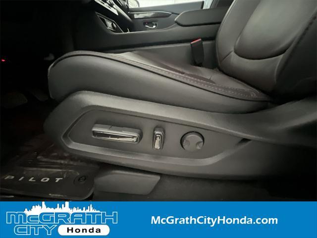 new 2025 Honda Pilot car, priced at $51,554