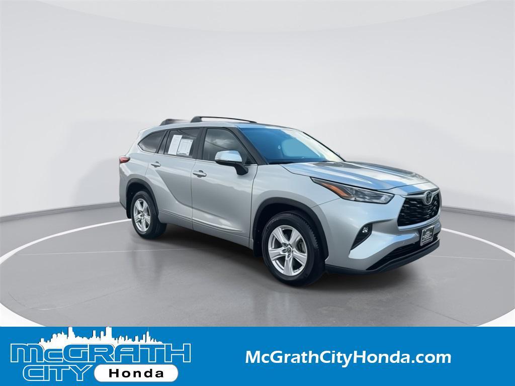 used 2023 Toyota Highlander car, priced at $29,562