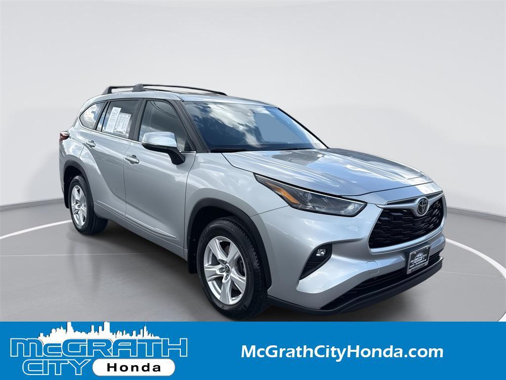 used 2023 Toyota Highlander car, priced at $29,562