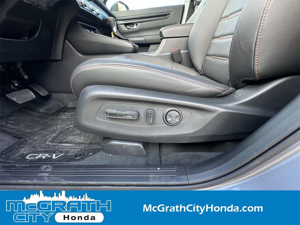 new 2026 Honda CR-V Hybrid car, priced at $39,583