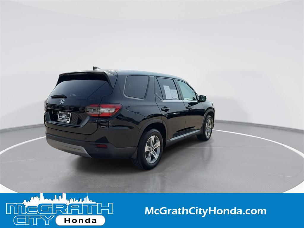 new 2025 Honda Pilot car, priced at $43,315