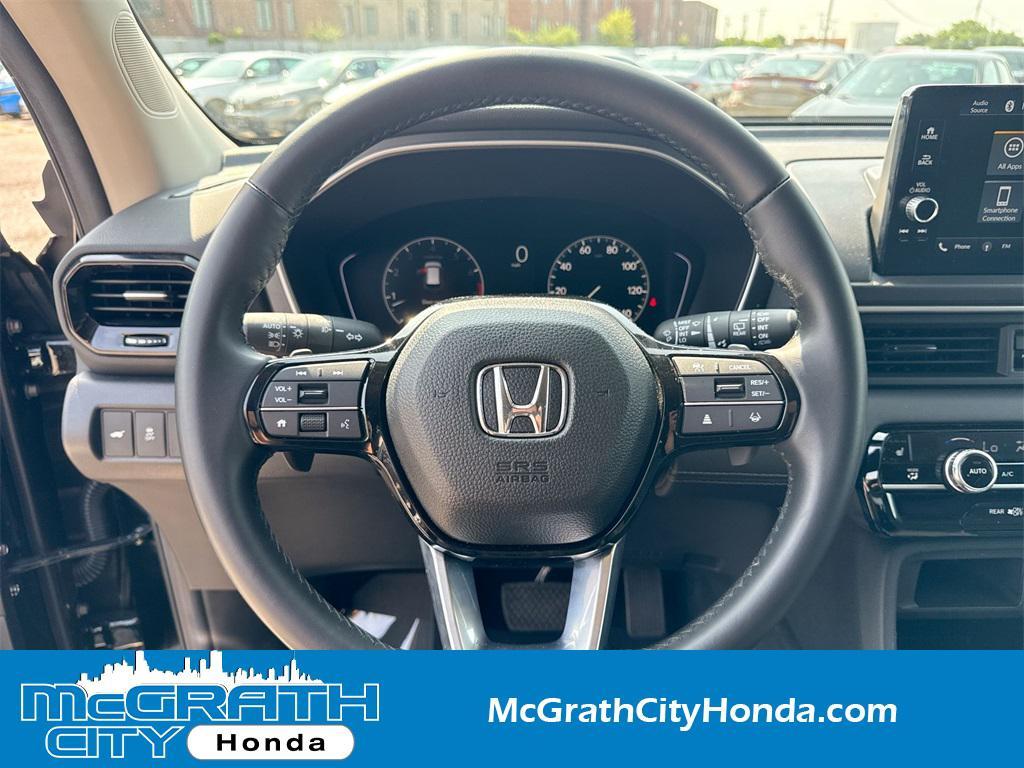 new 2025 Honda Pilot car, priced at $43,315