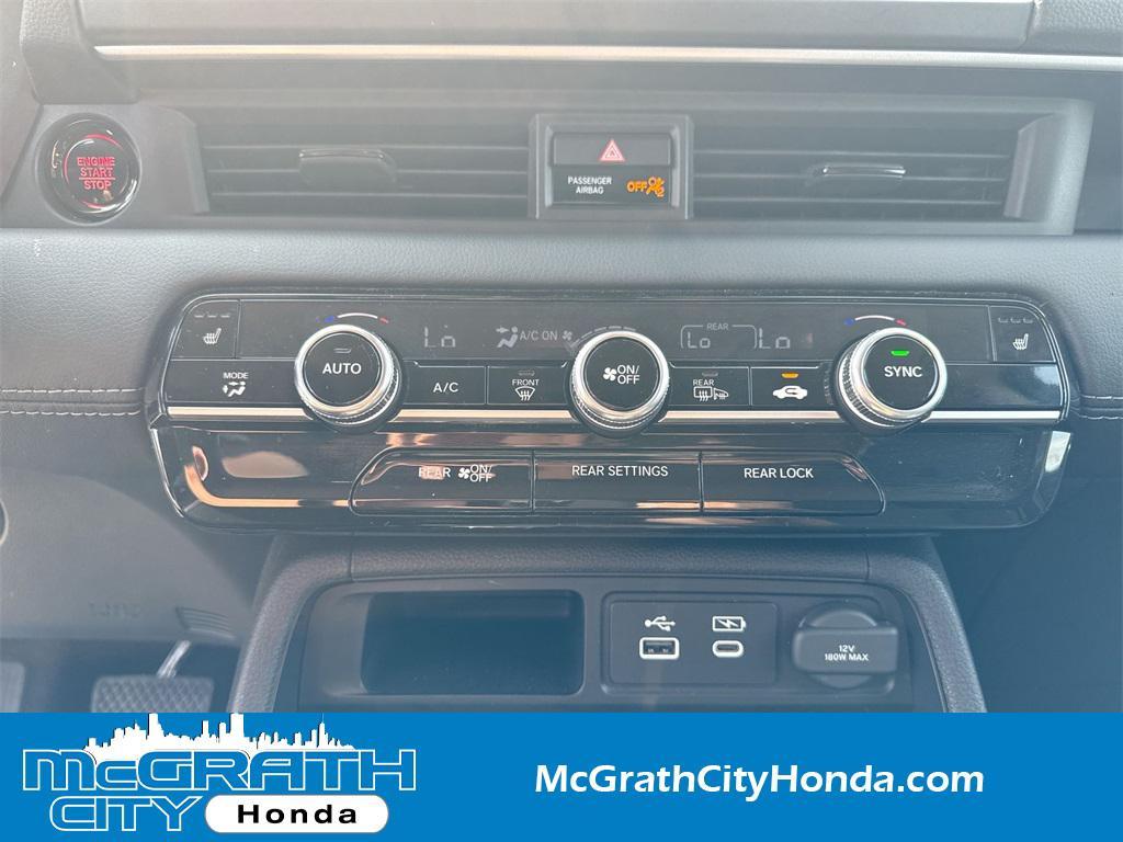 new 2025 Honda Pilot car, priced at $43,315