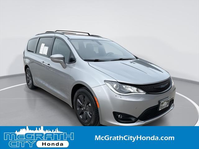 used 2020 Chrysler Pacifica Hybrid car, priced at $18,552