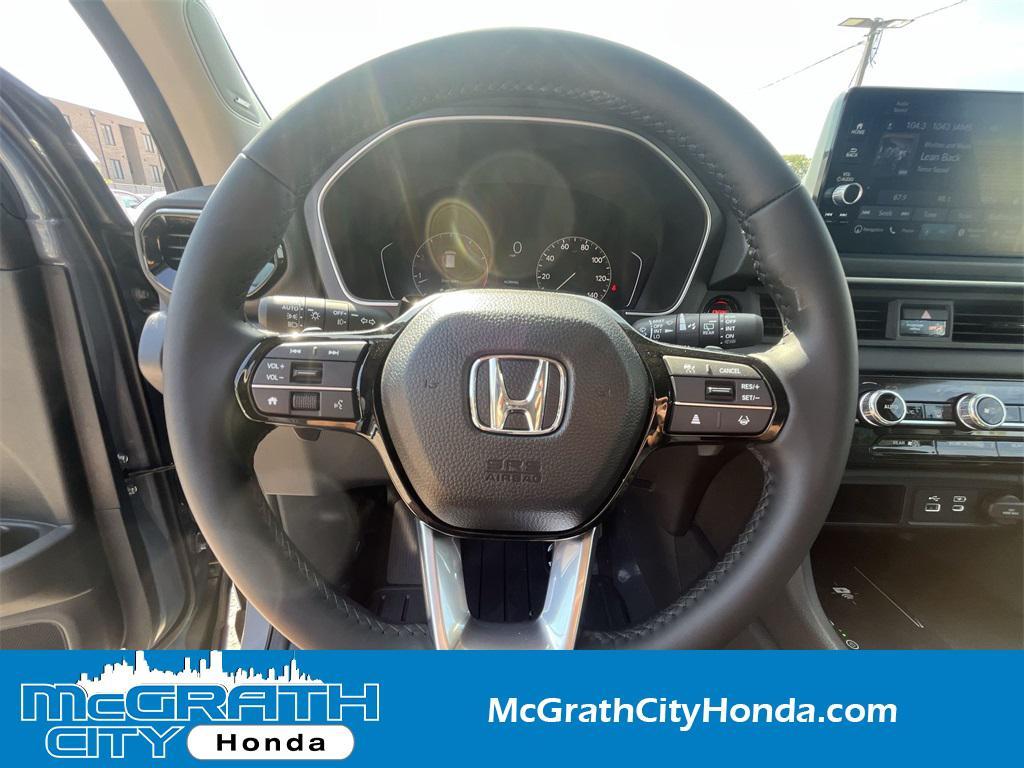 new 2025 Honda Pilot car, priced at $49,713