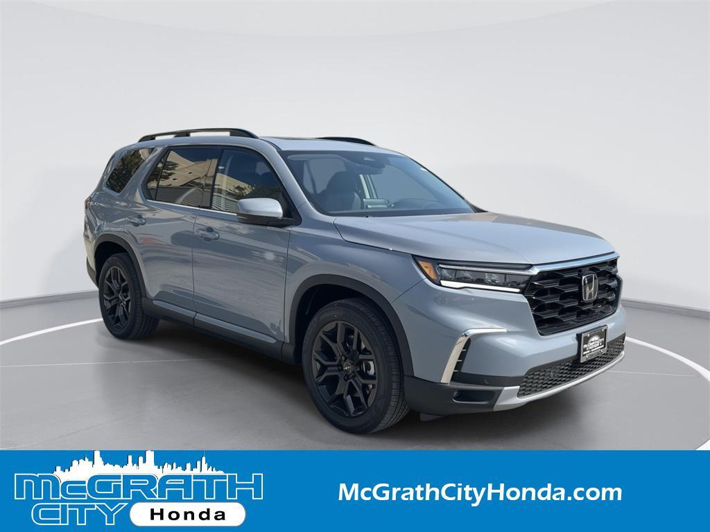 new 2025 Honda Pilot car, priced at $52,180