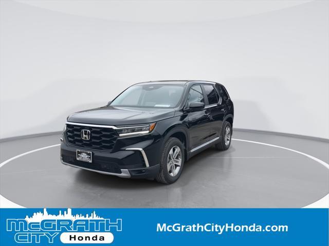 new 2025 Honda Pilot car, priced at $45,725