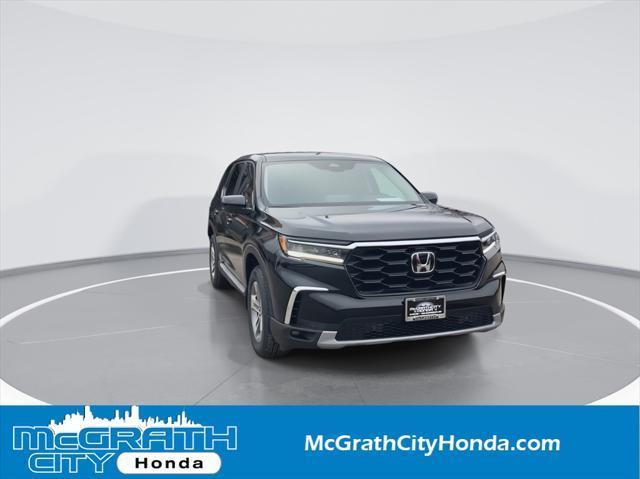 new 2025 Honda Pilot car, priced at $45,725