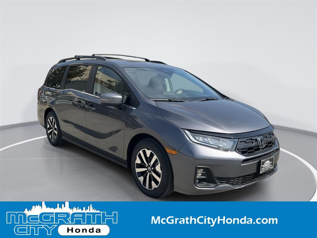 new 2026 Honda Odyssey car, priced at $42,038
