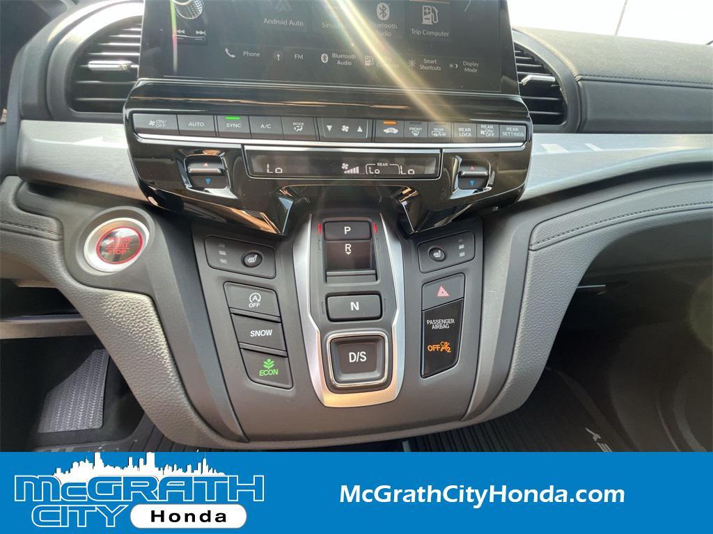 new 2026 Honda Odyssey car, priced at $42,038