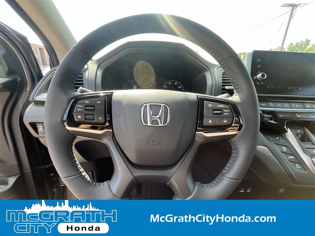 new 2026 Honda Odyssey car, priced at $42,038