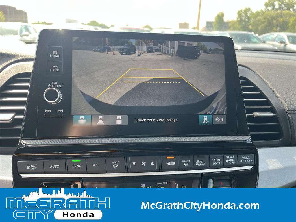 new 2026 Honda Odyssey car, priced at $42,038