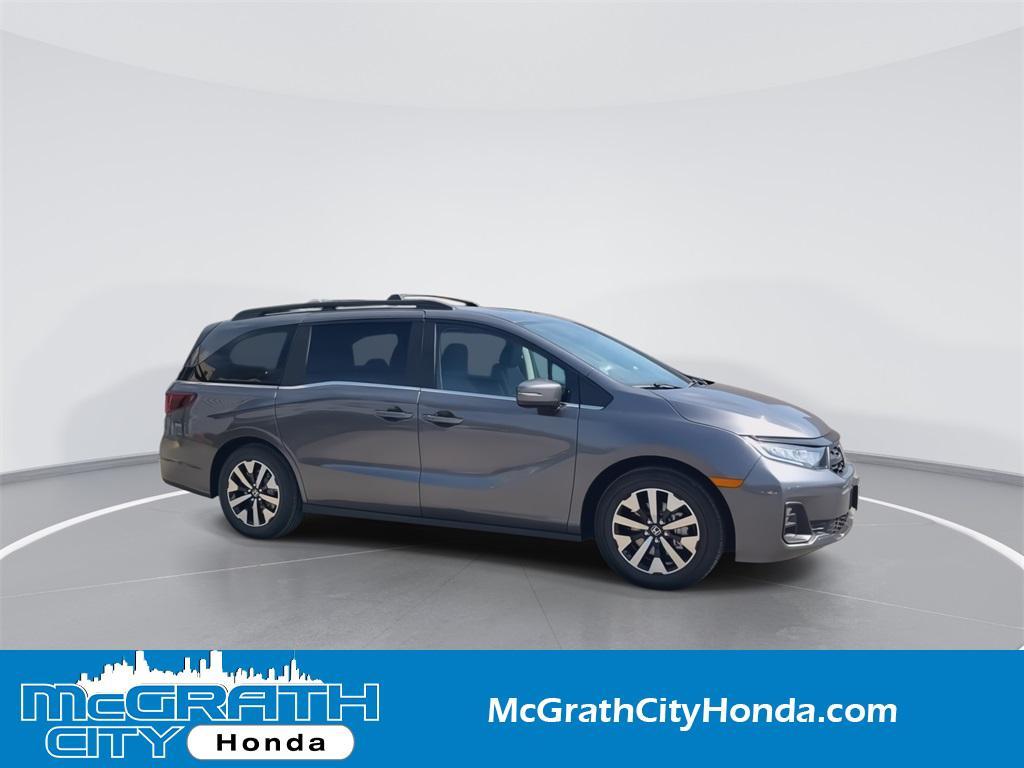 new 2026 Honda Odyssey car, priced at $42,038