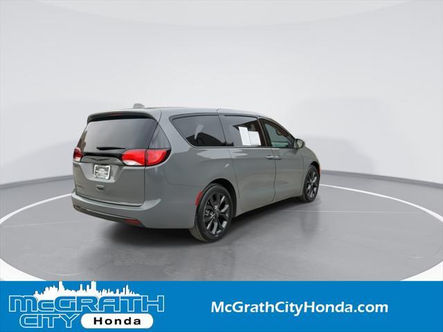 used 2020 Chrysler Pacifica car, priced at $18,540