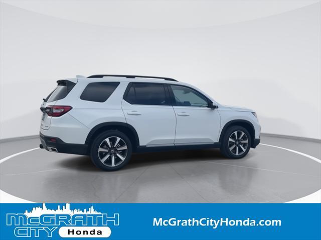 new 2025 Honda Pilot car, priced at $55,705