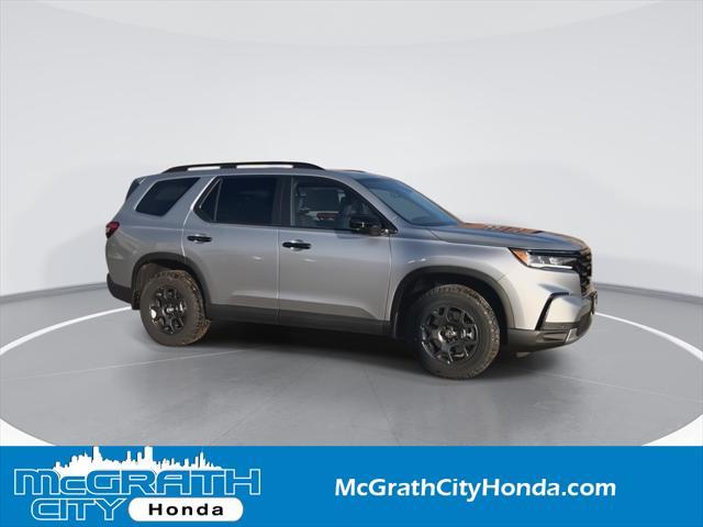 new 2025 Honda Pilot car, priced at $50,795