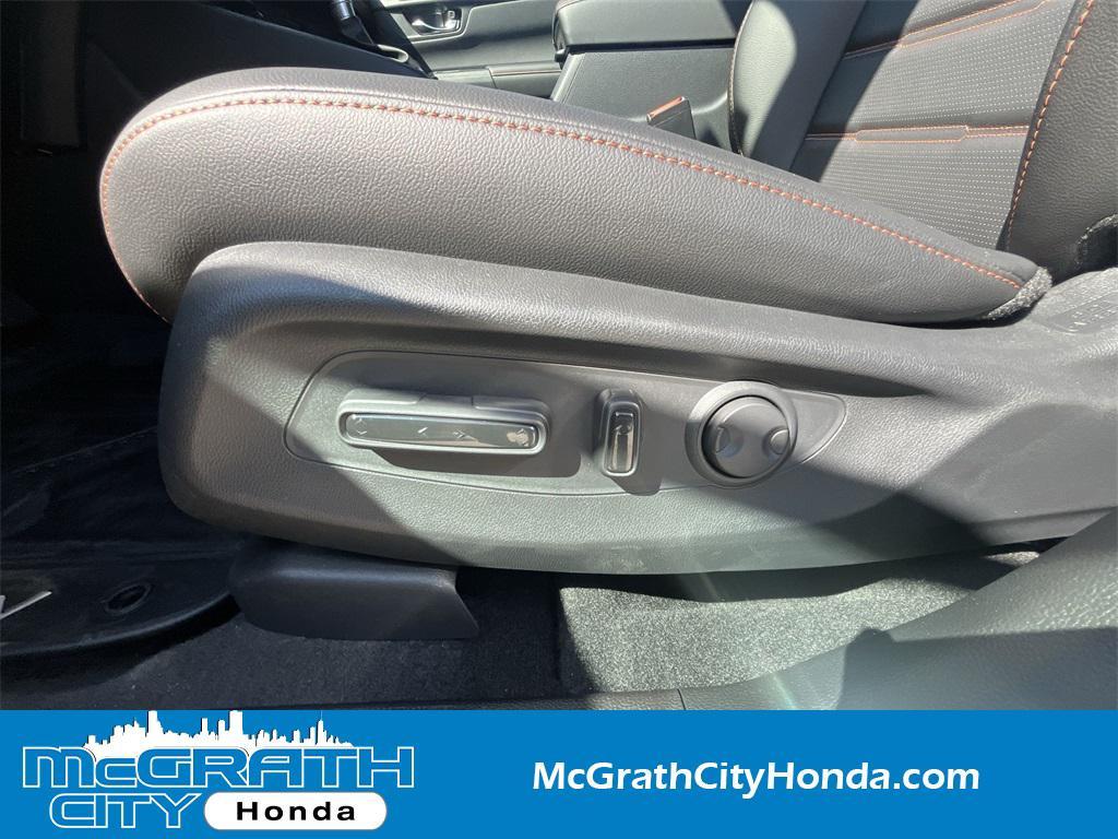 new 2026 Honda CR-V Hybrid car, priced at $39,583