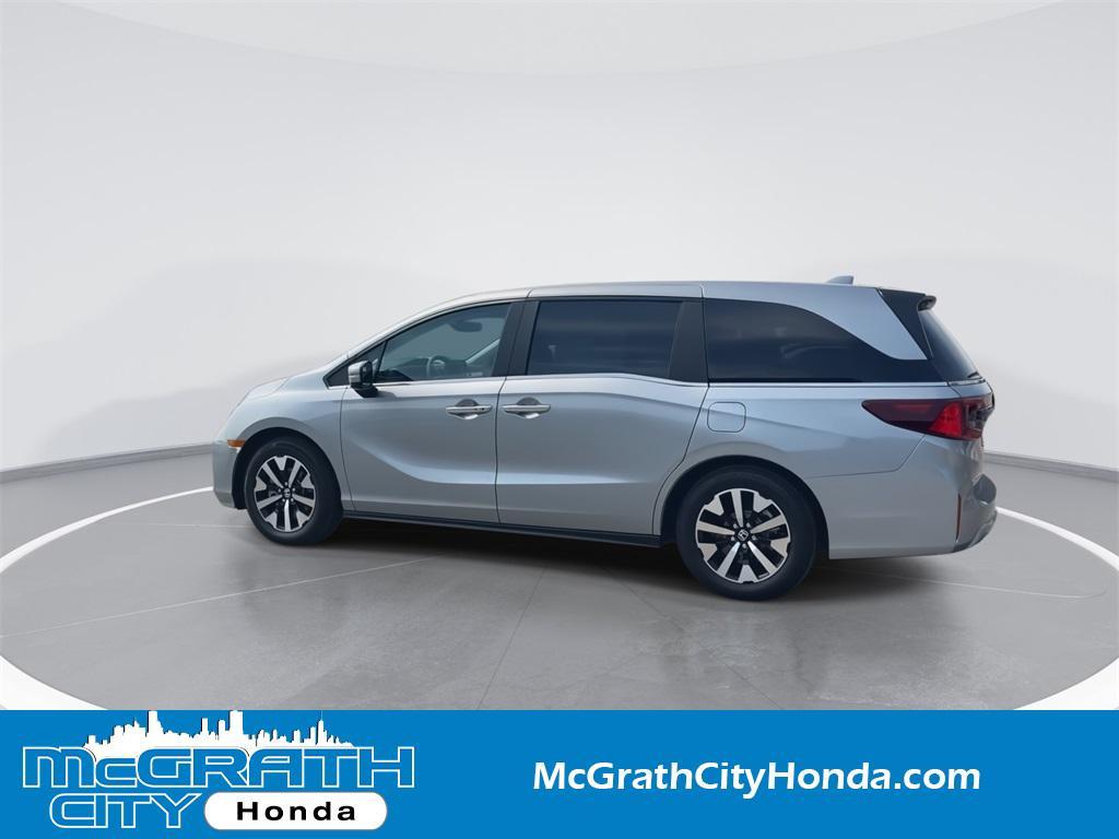 new 2026 Honda Odyssey car, priced at $41,637