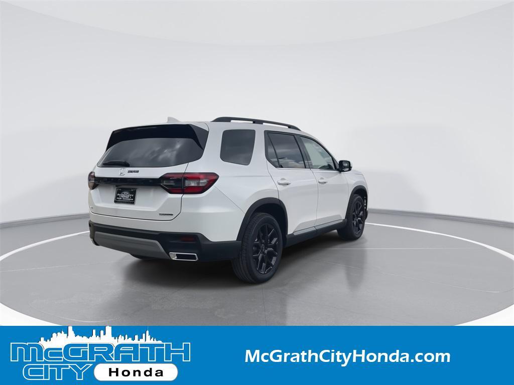 new 2025 Honda Pilot car, priced at $49,121