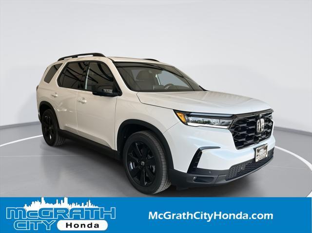 new 2025 Honda Pilot car, priced at $55,485