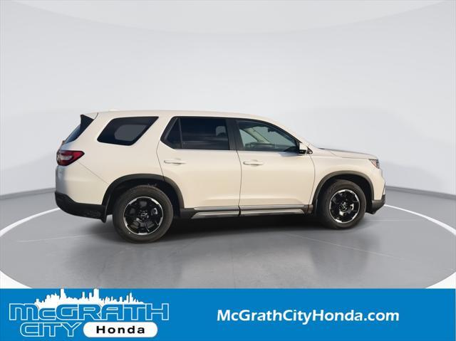 new 2025 Honda Pilot car, priced at $49,650