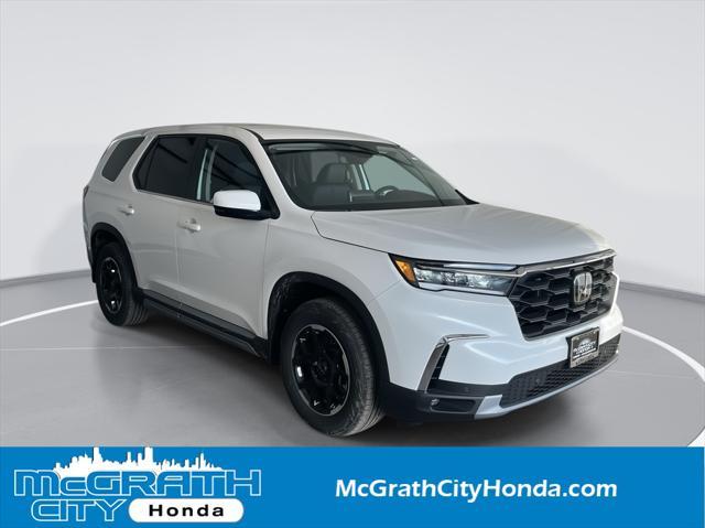 new 2025 Honda Pilot car, priced at $49,650