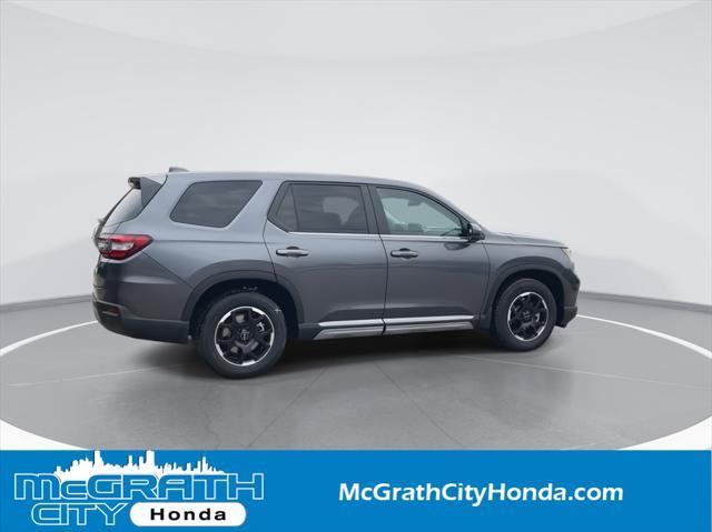 new 2025 Honda Pilot car, priced at $49,195