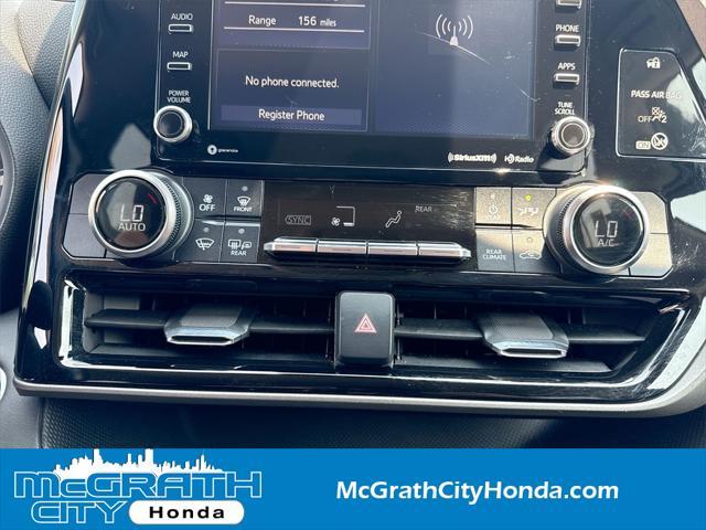 used 2020 Toyota Highlander car, priced at $26,649