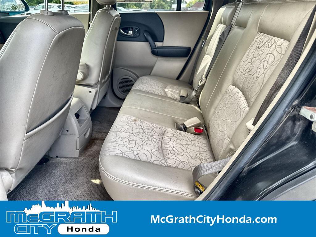 used 2005 Saturn Vue car, priced at $5,498