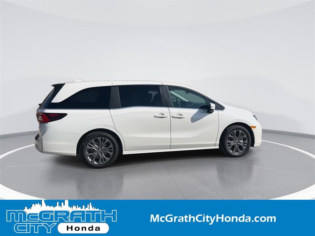 new 2025 Honda Odyssey car, priced at $45,175