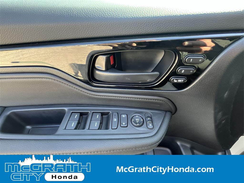 new 2025 Honda Odyssey car, priced at $45,175
