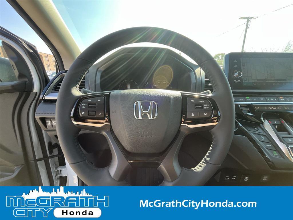 new 2025 Honda Odyssey car, priced at $45,175