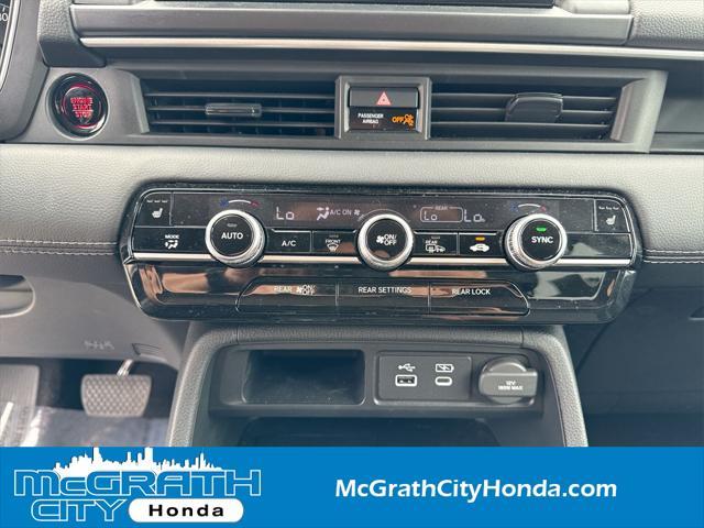 used 2025 Honda Pilot car, priced at $44,399