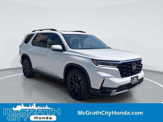 new 2025 Honda Pilot car, priced at $51,405