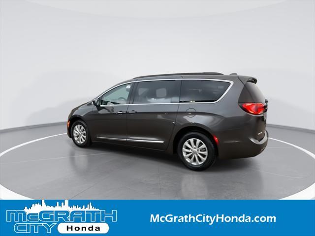 used 2017 Chrysler Pacifica car, priced at $17,799