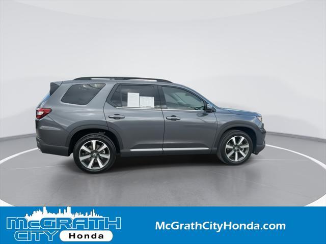 used 2025 Honda Pilot car, priced at $50,799