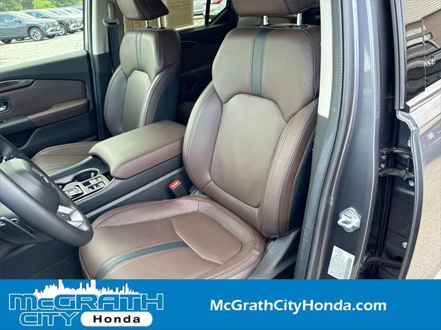 used 2025 Honda Pilot car, priced at $50,799
