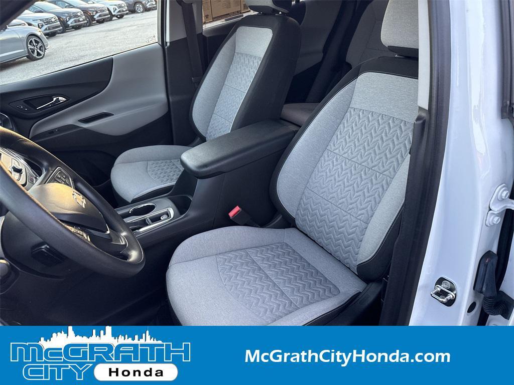 used 2022 Chevrolet Equinox car, priced at $18,999