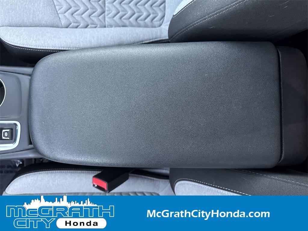 used 2022 Chevrolet Equinox car, priced at $18,999