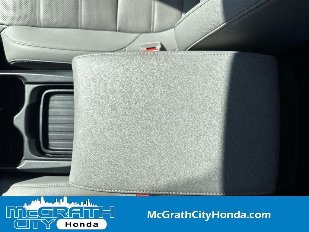 used 2022 Honda CR-V car, priced at $27,899