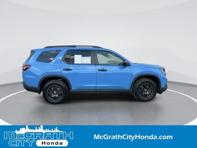 used 2025 Honda Pilot car, priced at $47,299