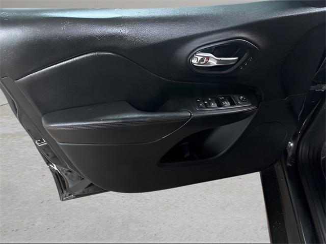 used 2019 Jeep Cherokee car, priced at $22,949