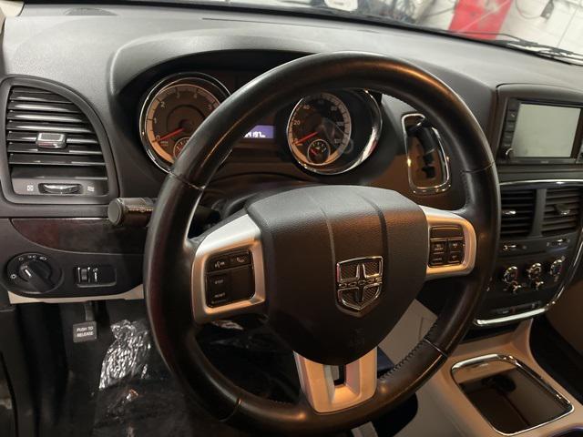 used 2013 Dodge Grand Caravan car
