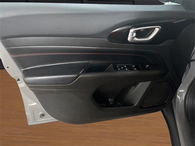 used 2022 Jeep Compass car, priced at $18,395